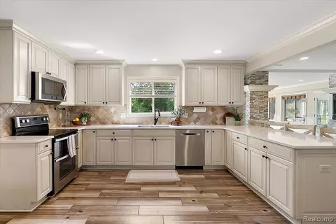 Kitchen - 62650 Mound Rd, Washington, MI 48094 photo 1 of 6