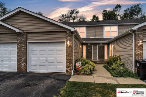 19508 Stanford Ln #5, Roseville, MI 48066