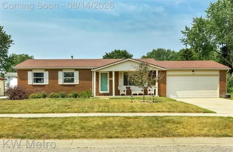 6010 Barker Ave, Waterford, MI 48329