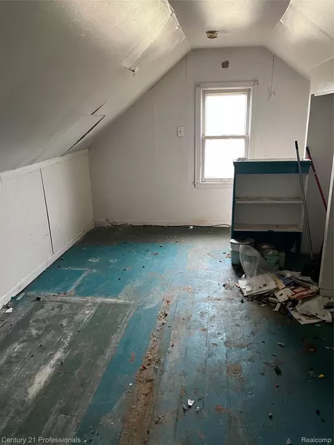 Bedroom - 8070 Westpoint St, Taylor, MI 48180 photo 2 of 2