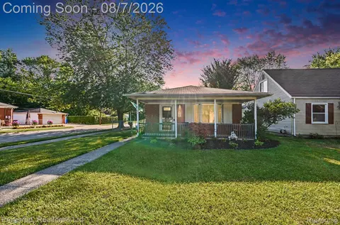 4101 Parker St, Dearborn Heights, MI 48125