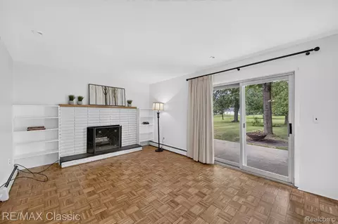 Living - 8200 Hannan Rd, Van Buren, MI 48184 photo 3 of 5
