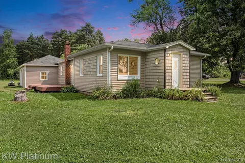 4560 Lapeer Rd, Kimball, MI 48074