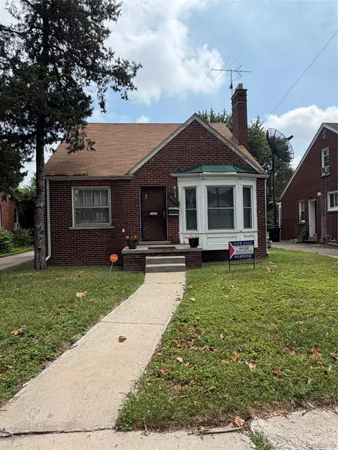 18260 Strathmoor St, Detroit, MI 48235