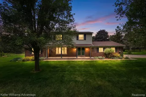4350 Stone Barn, Milford, MI 48380