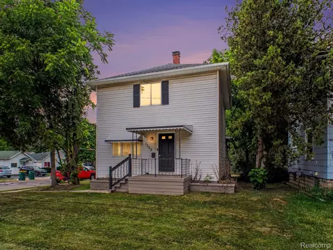 Exterior - 1109 E Mount Morris St, Mount Morris, MI 48458 photo 7 of 7