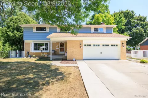 14012 Sunset St, Livonia, MI 48154