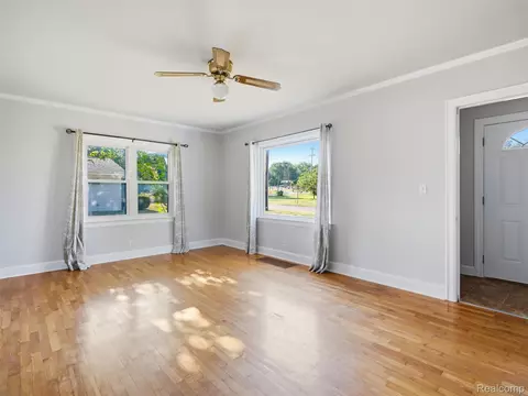 Living - 529 E Broad St, Linden, MI 48451 photo 1 of 2