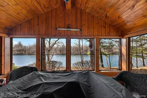 Exterior - 7699 Minnick Rd, Rubicon, MI 48441 photo 4 of 20