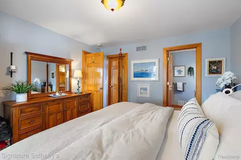 Bedroom - 7699 Minnick Rd, Rubicon, MI 48441 photo 3 of 7