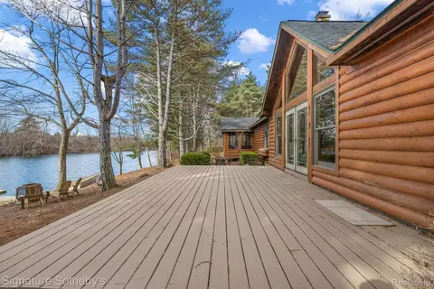 Exterior - 7699 Minnick Rd, Rubicon, MI 48441 photo 11 of 20