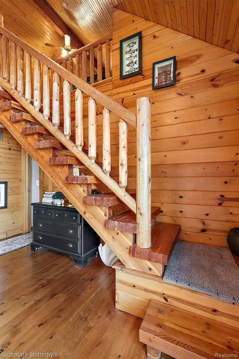 Entry Way - 7699 Minnick Rd, Rubicon, MI 48441 photo 3 of 3