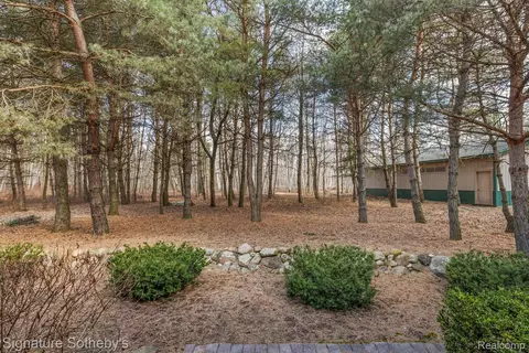 Exterior - 7699 Minnick Rd, Rubicon, MI 48441 photo 15 of 20