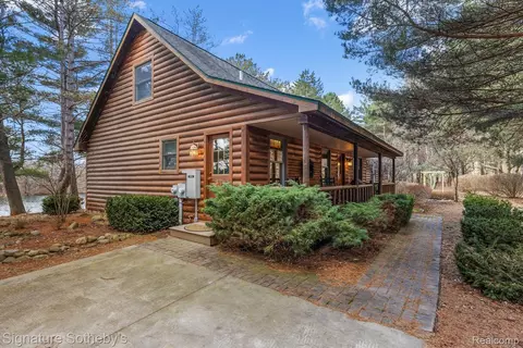 Exterior - 7699 Minnick Rd, Rubicon, MI 48441 photo 1 of 20