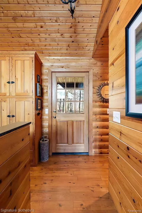 Entry Way - 7699 Minnick Rd, Rubicon, MI 48441 photo 1 of 3