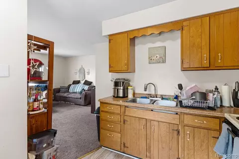 Kitchen - 612 E 3rd St, Flint, MI 48503 photo 4 of 5