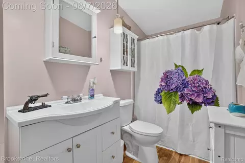 Bath - 11935 Beardslee Rd, Perry, MI 48872 photo 3 of 3