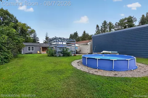 Exterior - 11935 Beardslee Rd, Perry, MI 48872 photo 9 of 10