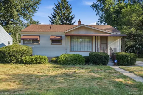 31436 Hazelwood St, Westland, MI 48186