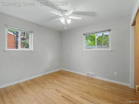Bedroom - 4649 Reader Dr, Warren, MI 48092 photo 5 of 6