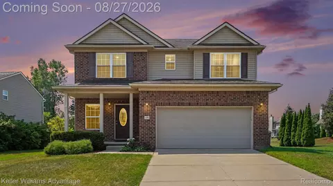 479 Princeton Dr, South Lyon, MI 48178