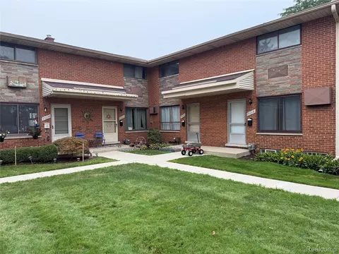 29220 Tessmer Ct, Madison Heights, MI 48071