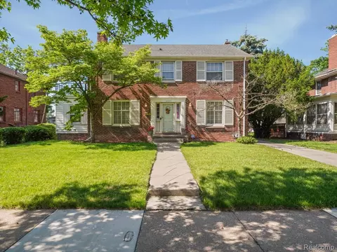 18281 Lancashire St, Detroit, MI 48223