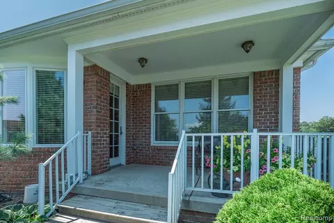 Exterior - 51770 North Ave, Macomb, MI 48042 photo 5 of 11