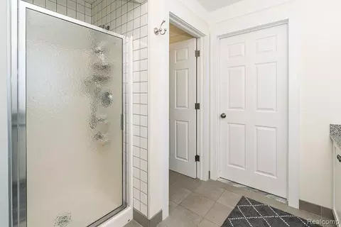 Bath - 51770 North Ave, Macomb, MI 48042 photo 1 of 5