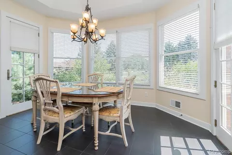 Dining - 51770 North Ave, Macomb, MI 48042 photo 3 of 3