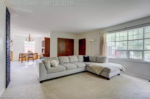 Living - 220 N Webik Ave, Clawson, MI 48017 photo 8 of 8