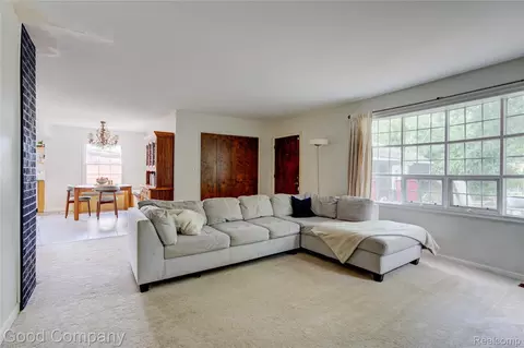 Living - 220 N Webik Ave, Clawson, MI 48017 photo 1 of 3