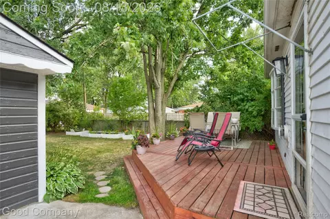 Exterior - 220 N Webik Ave, Clawson, MI 48017 photo 2 of 4
