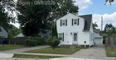 26537 Palmer Blvd, Madison Heights, MI 48071