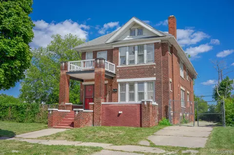 9810 Chenlot St, Detroit, MI 48204