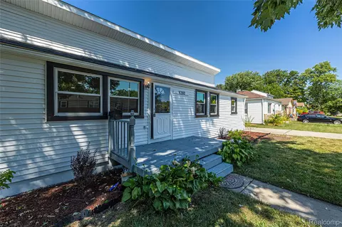 Exterior - 8280 Pine St, Taylor, MI 48180 photo 3 of 7
