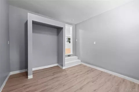 Bedroom - 8280 Pine St, Taylor, MI 48180 photo 6 of 6