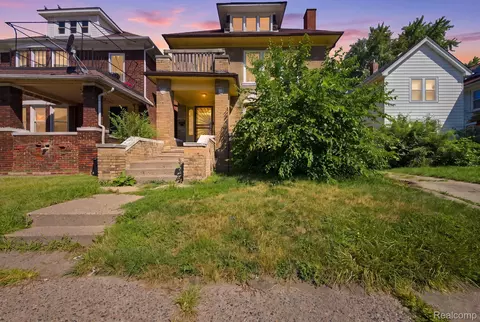 2288 Hazelwood St, Detroit, MI 48206