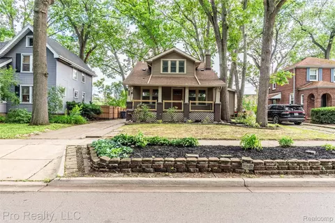735 Withington St, Ferndale, MI 48220