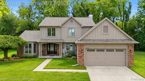 29582 English Way, Novi, MI 48377