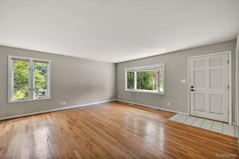 Living - 1754 Ruby Ave, Rochester Hills, MI 48309 photo 1 of 6