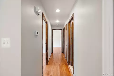 Entry Way - 1754 Ruby Ave, Rochester Hills, MI 48309 photo 2 of 2