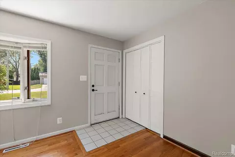 Entry Way - 1754 Ruby Ave, Rochester Hills, MI 48309 photo 1 of 2