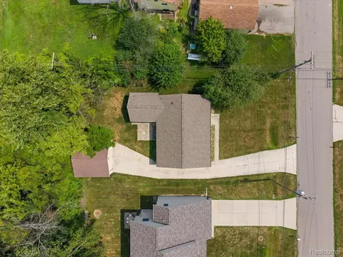 View/Area - 1754 Ruby Ave, Rochester Hills, MI 48309 photo 2 of 6