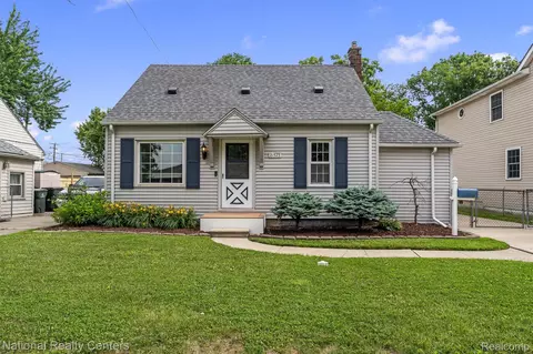 21523 Fresard St, Saint Clair Shores, MI 48080