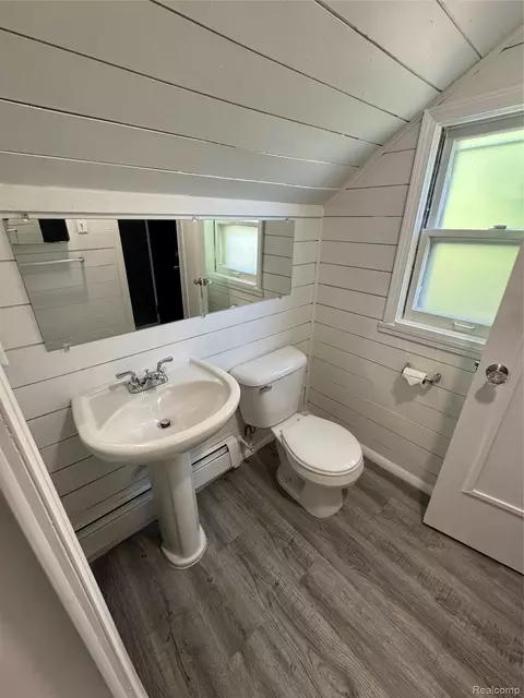 Bath - 36024 Goddard Rd, Romulus, MI 48174 photo 3 of 3