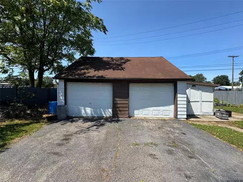 Exterior - 36024 Goddard Rd, Romulus, MI 48174 photo 4 of 4