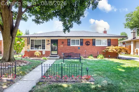 40771 Pickett Ridge Rd, Sterling Heights, MI 48313