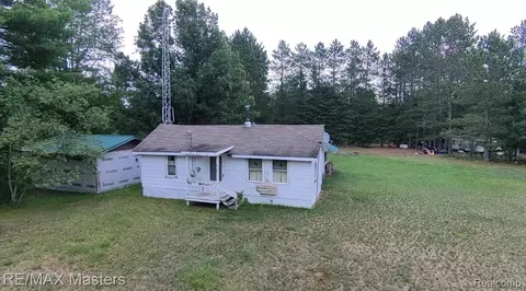 Exterior - 1401 Knott Rd, Big Creek, MI 48636 photo 2 of 12