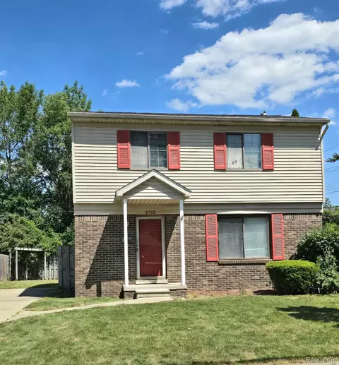 8702 Hazelton St, Dearborn Heights, MI 48127